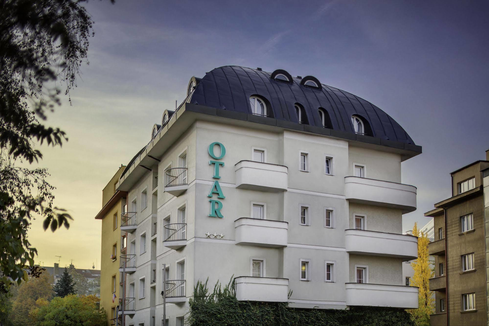 פראג Hotel Otar מראה חיצוני תמונה