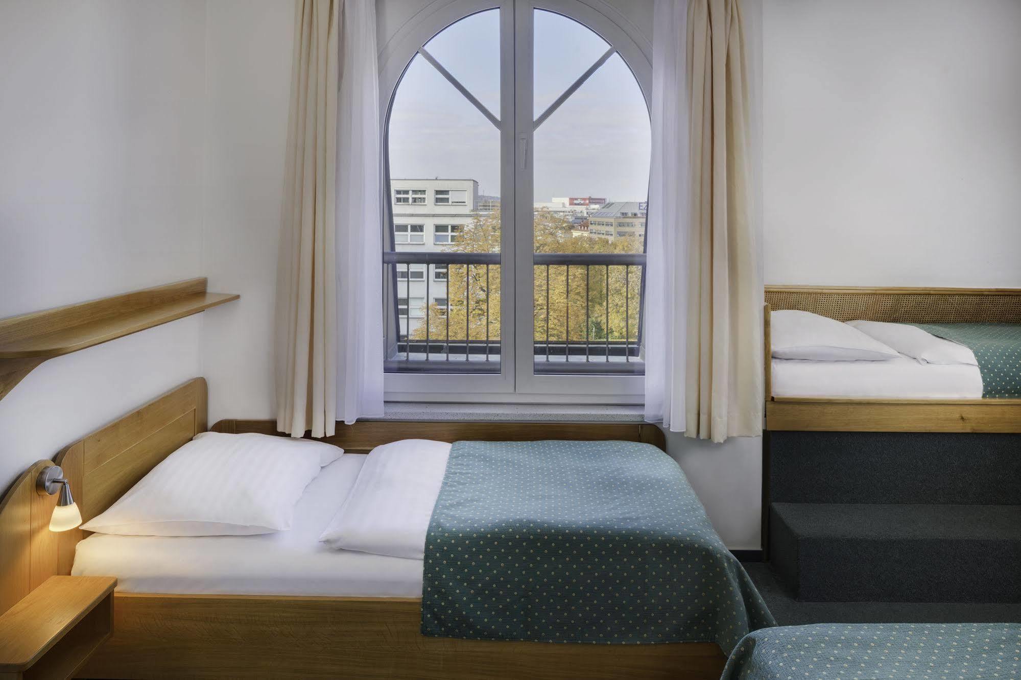 פראג Hotel Otar מראה חיצוני תמונה